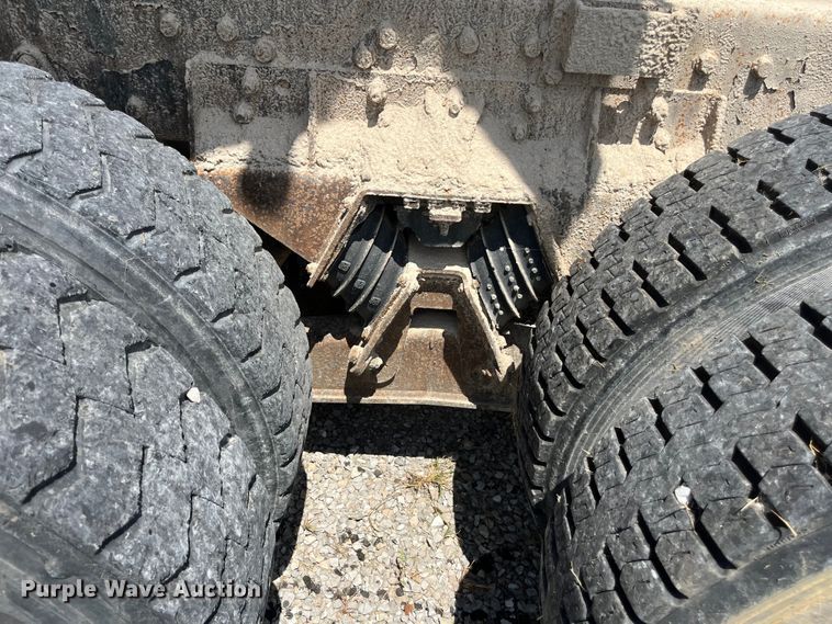 image for item ED2191 2002 International 2554 dump truck