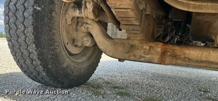 image for item ED2191 2002 International 2554 dump truck