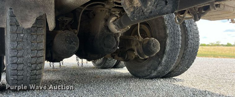 image for item ED2191 2002 International 2554 dump truck