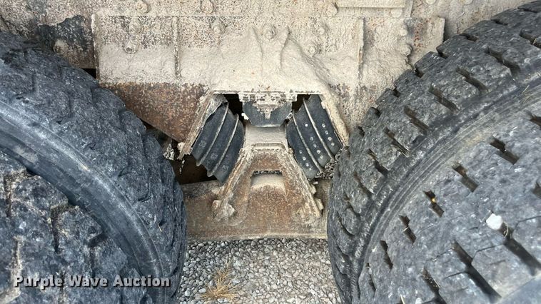 image for item ED2191 2002 International 2554 dump truck