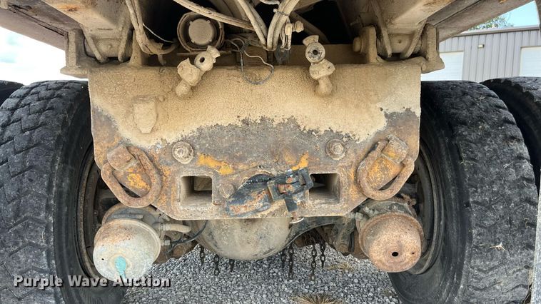 image for item ED2191 2002 International 2554 dump truck