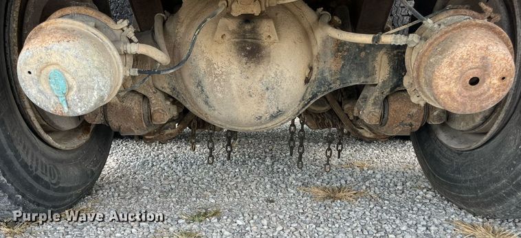 image for item ED2191 2002 International 2554 dump truck