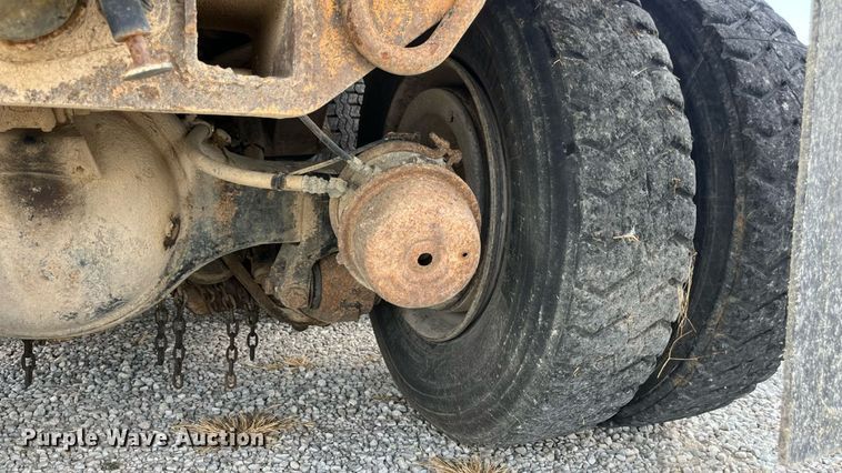 image for item ED2191 2002 International 2554 dump truck