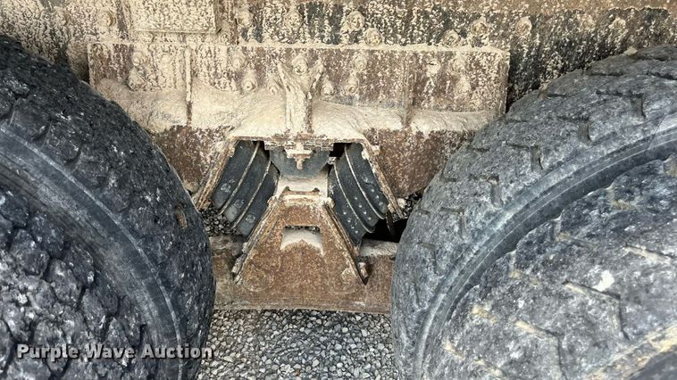 image for item ED2191 2002 International 2554 dump truck