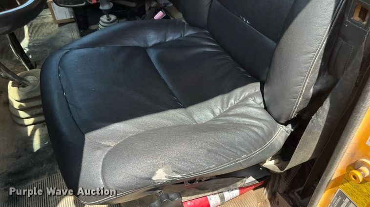 image for item ED2191 2002 International 2554 dump truck