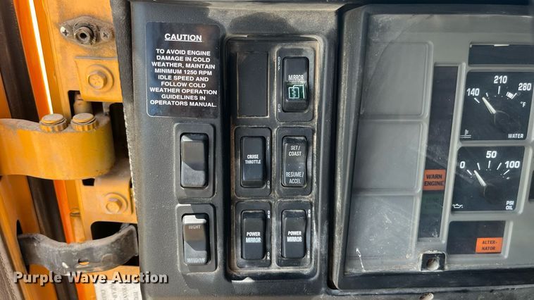 image for item ED2191 2002 International 2554 dump truck