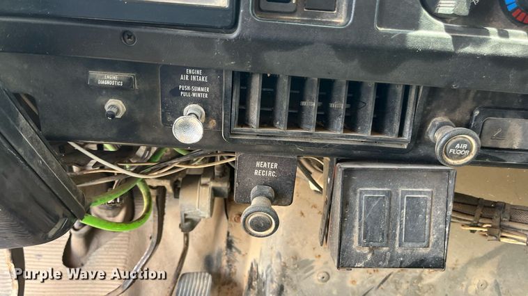 image for item ED2191 2002 International 2554 dump truck