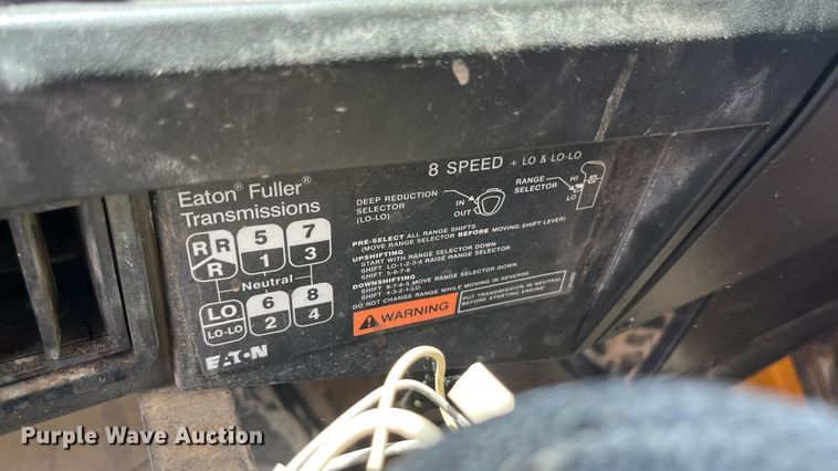 image for item ED2191 2002 International 2554 dump truck