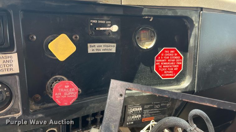 image for item ED2191 2002 International 2554 dump truck