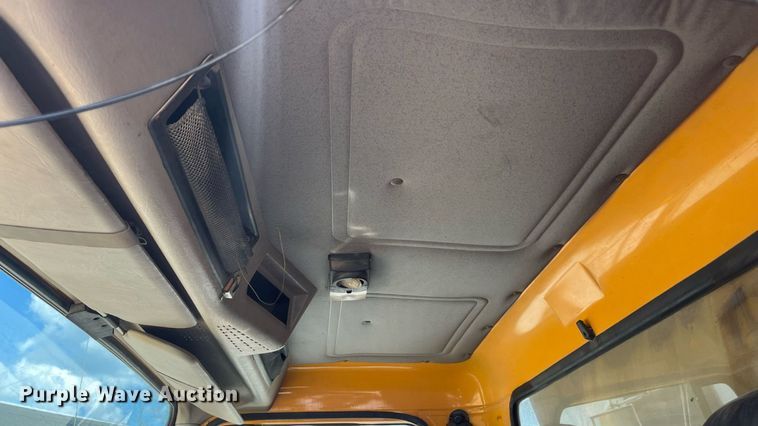 image for item ED2191 2002 International 2554 dump truck