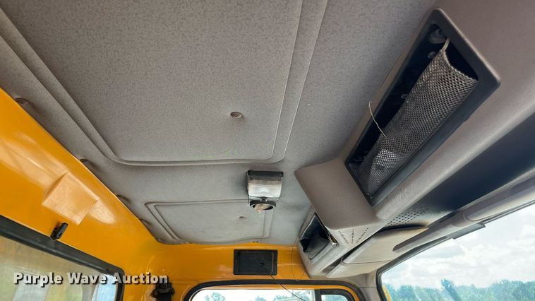 image for item ED2191 2002 International 2554 dump truck