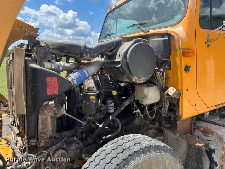 image for item ED2191 2002 International 2554 dump truck