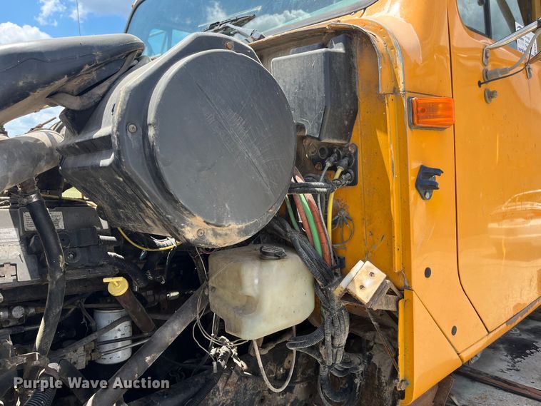 image for item ED2191 2002 International 2554 dump truck