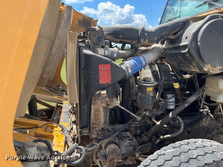 image for item ED2191 2002 International 2554 dump truck