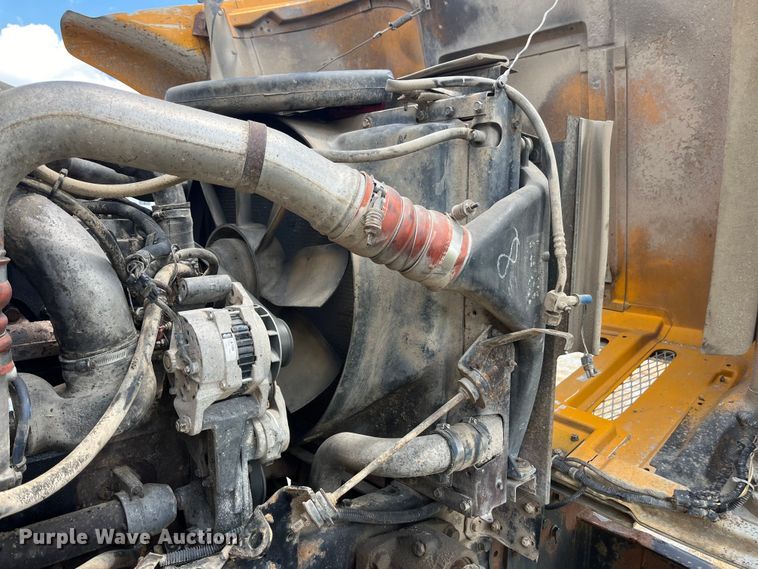 image for item ED2191 2002 International 2554 dump truck