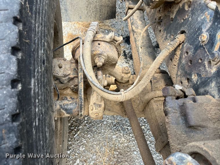 image for item ED2191 2002 International 2554 dump truck