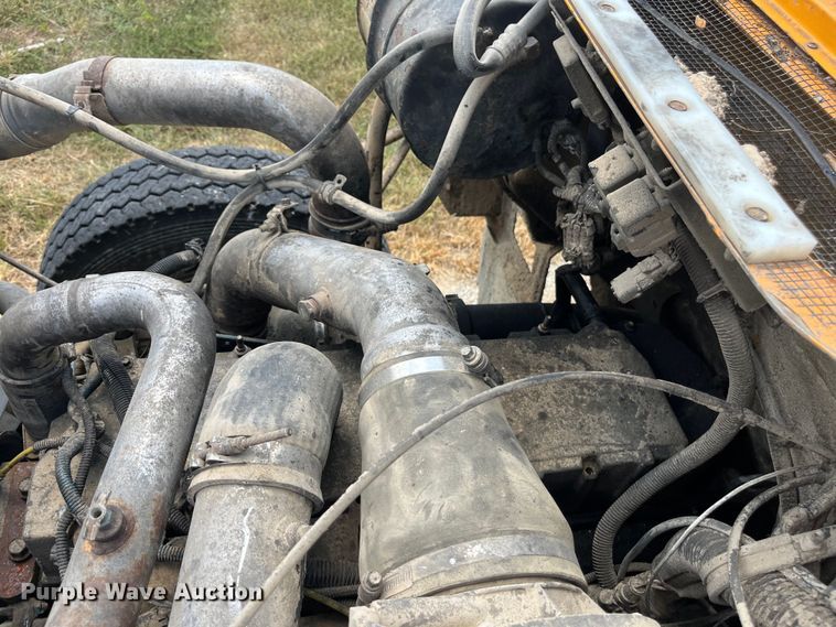 image for item ED2191 2002 International 2554 dump truck