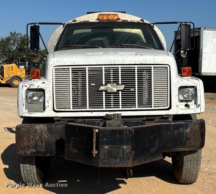 image for item ED2198 1994 Chevrolet Kodiak C6500 tack distributor truck