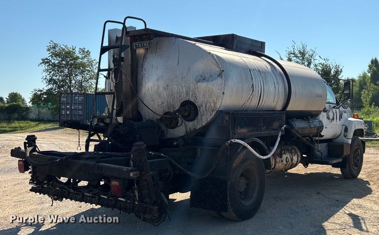 image for item ED2198 1994 Chevrolet Kodiak C6500 tack distributor truck