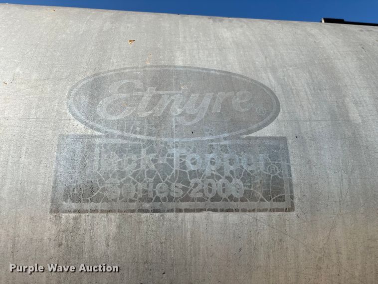 image for item ED2198 1994 Chevrolet Kodiak C6500 tack distributor truck