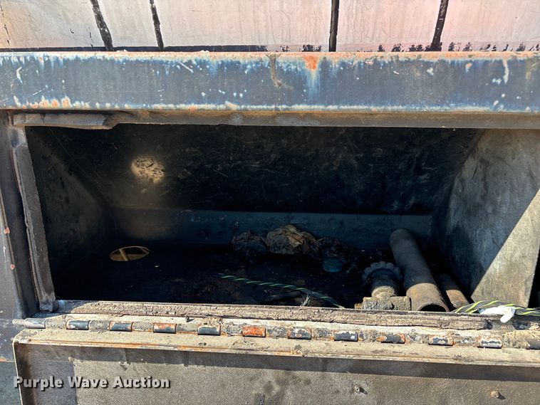 image for item ED2198 1994 Chevrolet Kodiak C6500 tack distributor truck