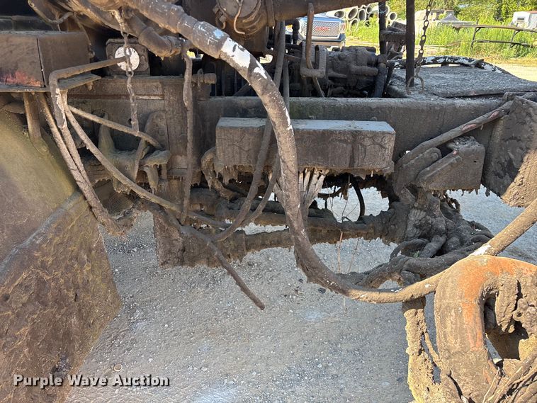 image for item ED2198 1994 Chevrolet Kodiak C6500 tack distributor truck