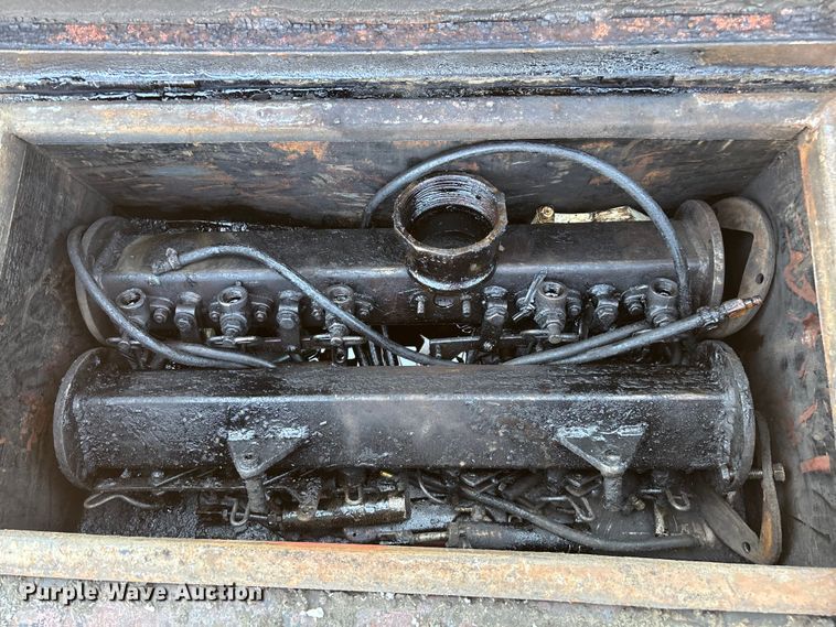 image for item ED2198 1994 Chevrolet Kodiak C6500 tack distributor truck