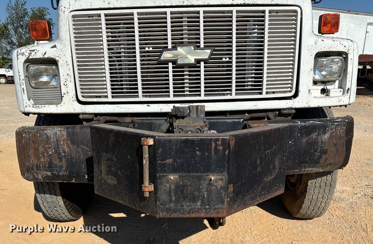 image for item ED2198 1994 Chevrolet Kodiak C6500 tack distributor truck