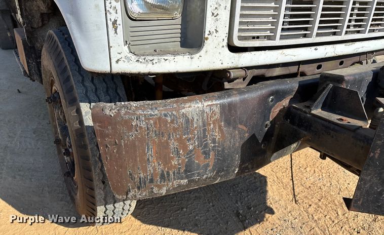 image for item ED2198 1994 Chevrolet Kodiak C6500 tack distributor truck