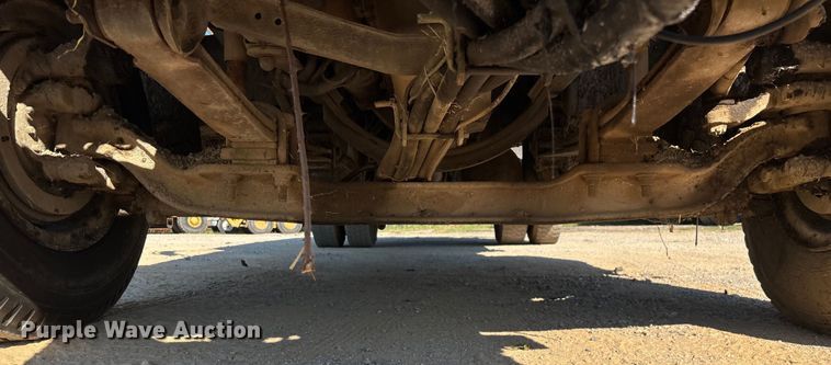 image for item ED2198 1994 Chevrolet Kodiak C6500 tack distributor truck