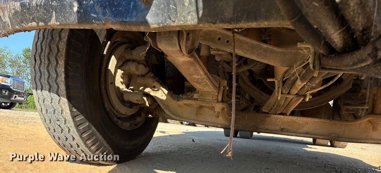 image for item ED2198 1994 Chevrolet Kodiak C6500 tack distributor truck