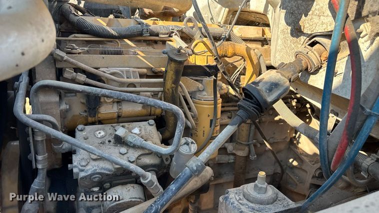 image for item ED2198 1994 Chevrolet Kodiak C6500 tack distributor truck