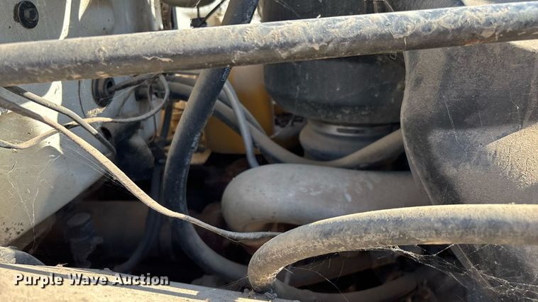 image for item ED2198 1994 Chevrolet Kodiak C6500 tack distributor truck