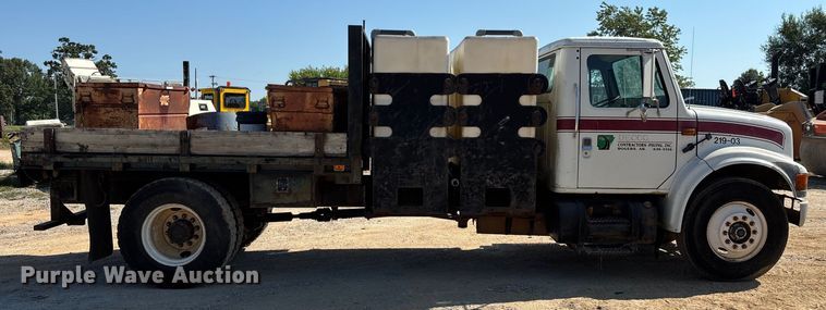 image for item ED2199 1995 International 4700 flatbed truck
