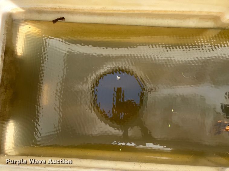 image for item ED2199 1995 International 4700 flatbed truck