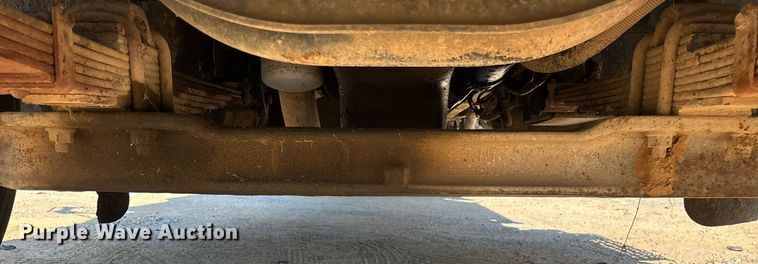 image for item ED2199 1995 International 4700 flatbed truck