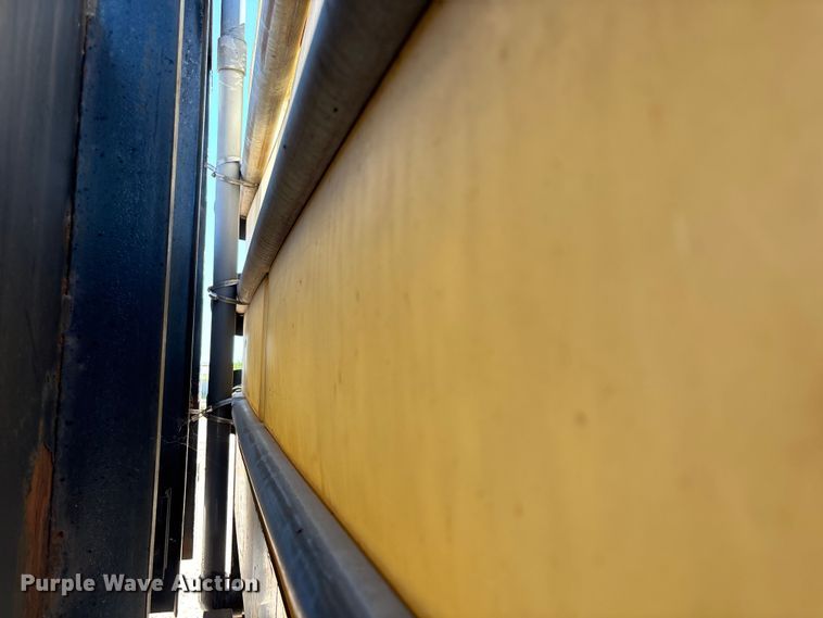 image for item ED2199 1995 International 4700 flatbed truck