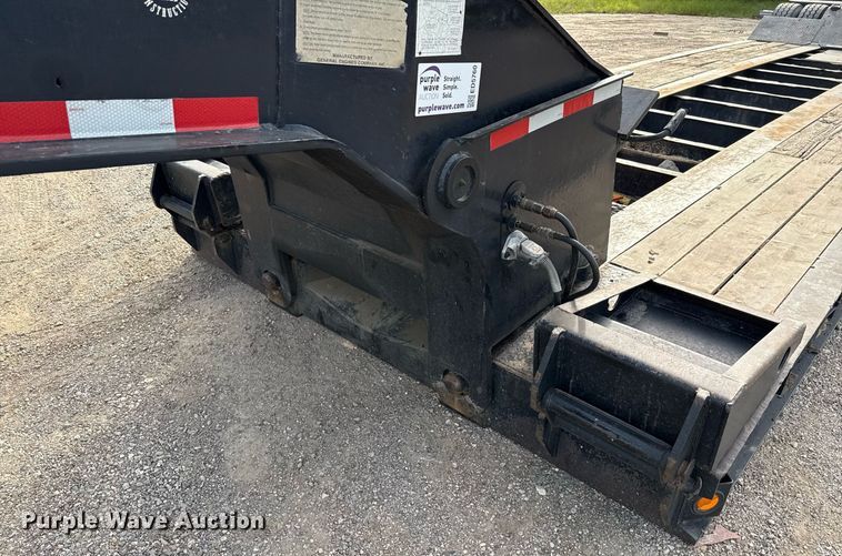 image for item ED5760 2004 Eager Beaver 350SL/GS lowboy equipment trailer