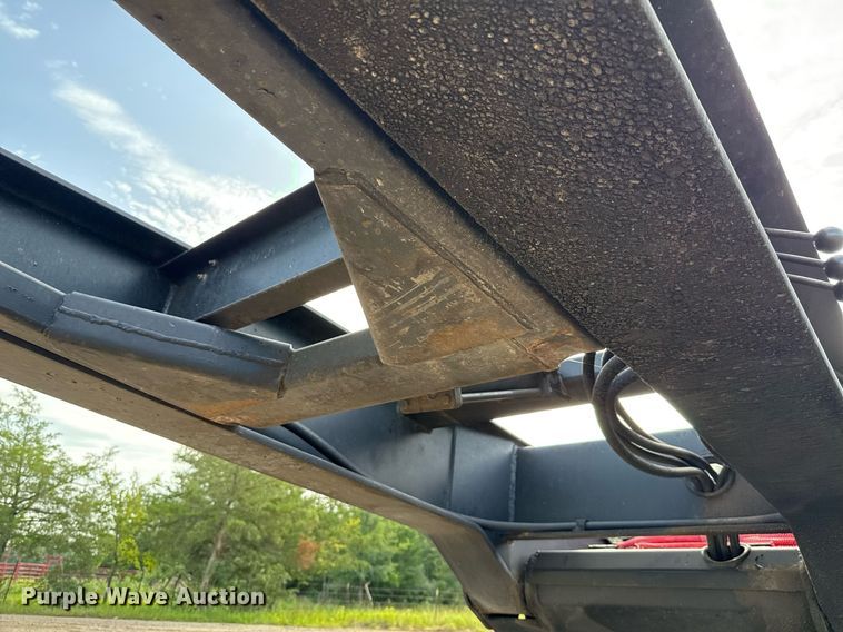 image for item ED5760 2004 Eager Beaver 350SL/GS lowboy equipment trailer