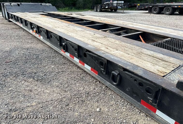 image for item ED5760 2004 Eager Beaver 350SL/GS lowboy equipment trailer