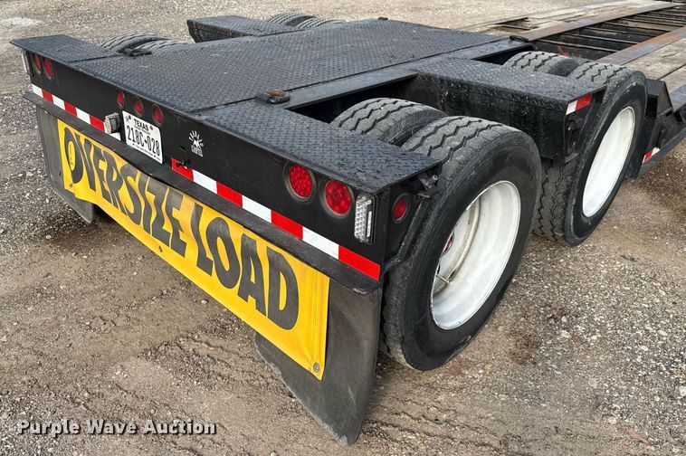 image for item ED5760 2004 Eager Beaver 350SL/GS lowboy equipment trailer