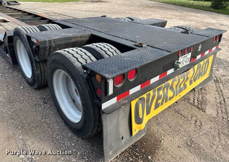 image for item ED5760 2004 Eager Beaver 350SL/GS lowboy equipment trailer