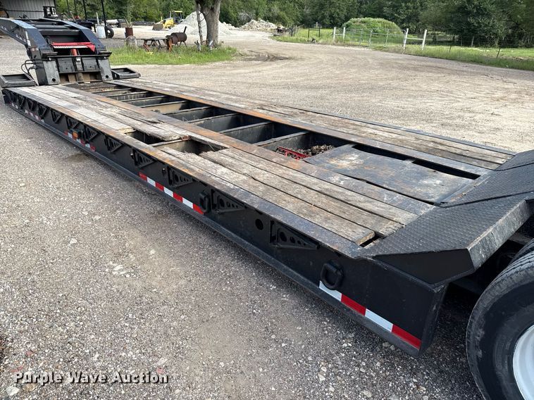 image for item ED5760 2004 Eager Beaver 350SL/GS lowboy equipment trailer