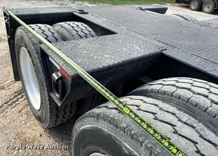 image for item ED5760 2004 Eager Beaver 350SL/GS lowboy equipment trailer