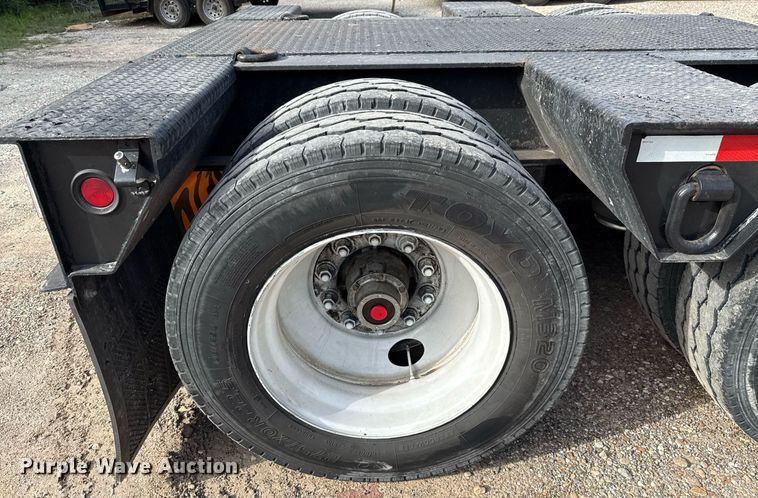 image for item ED5760 2004 Eager Beaver 350SL/GS lowboy equipment trailer