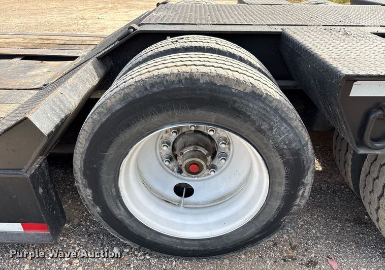 image for item ED5760 2004 Eager Beaver 350SL/GS lowboy equipment trailer