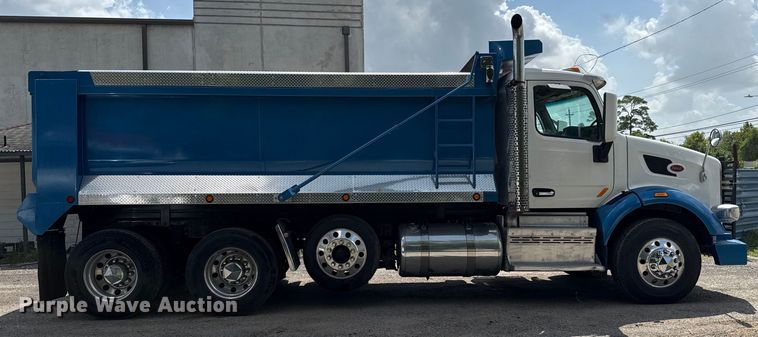 image for item ED5818 2019 Peterbilt 567 dump truck