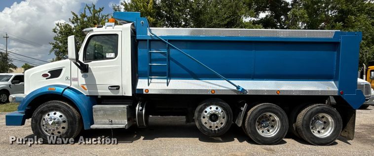image for item ED5818 2019 Peterbilt 567 dump truck