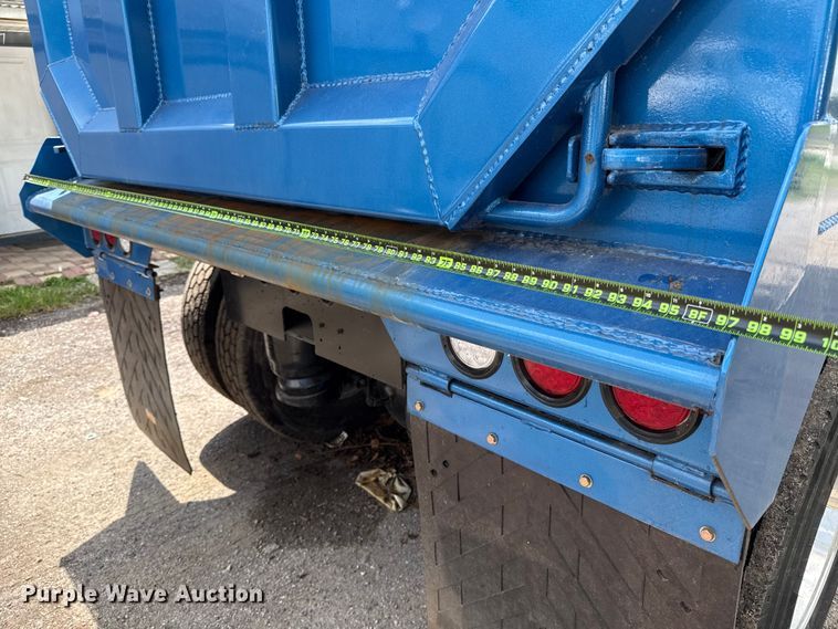 image for item ED5818 2019 Peterbilt 567 dump truck