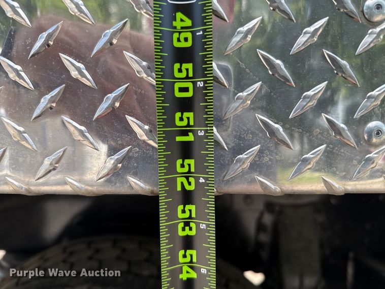 image for item ED5818 2019 Peterbilt 567 dump truck